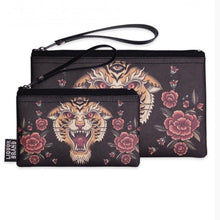 Load image into Gallery viewer, Tiger Pouch Set By Liquor Brand